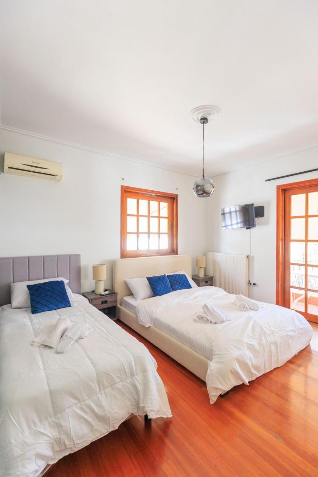 Aiolos Grand Super Lux Suite Kalamaki Alimos Near The Sea เอเธนส์ ภายนอก รูปภาพ
