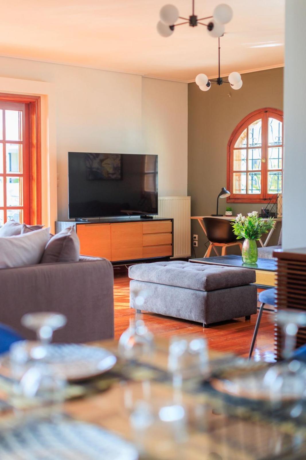 Aiolos Grand Super Lux Suite Kalamaki Alimos Near The Sea เอเธนส์ ภายนอก รูปภาพ